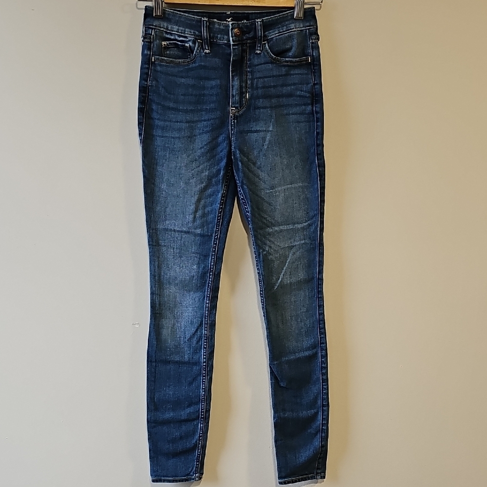 Hollister Dark Blue 24x28 High Rise Skinny Jeans